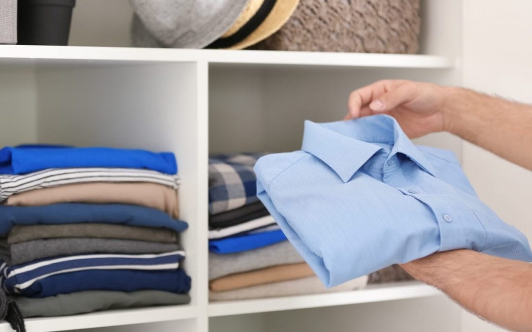 Easily find what you are looking for when you organize your closet